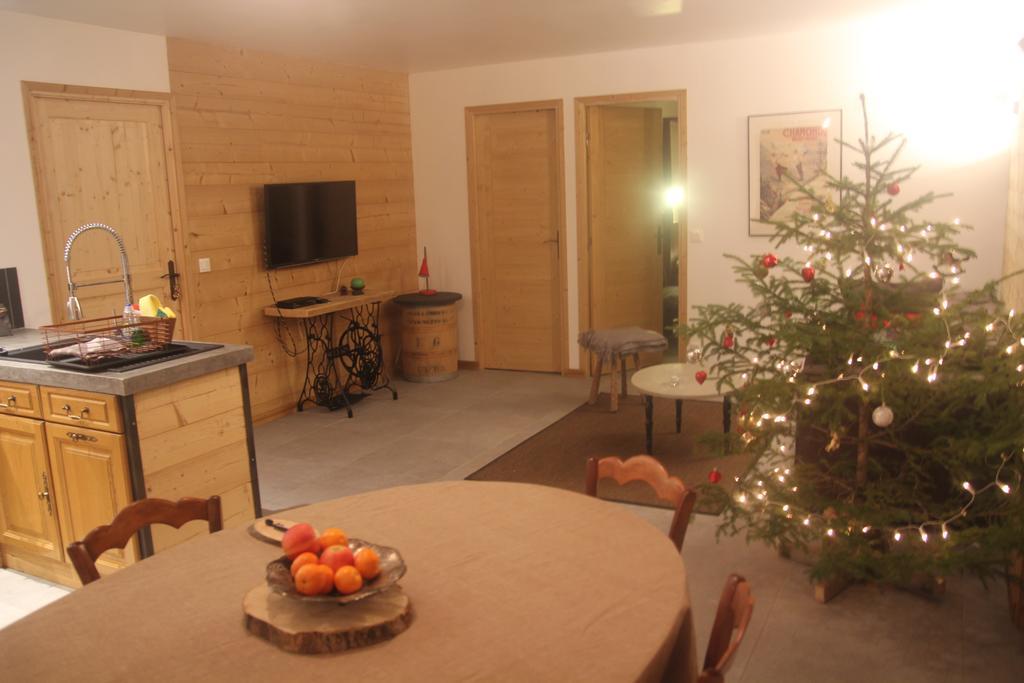Mégevette Chalet Eterlou מראה חיצוני תמונה