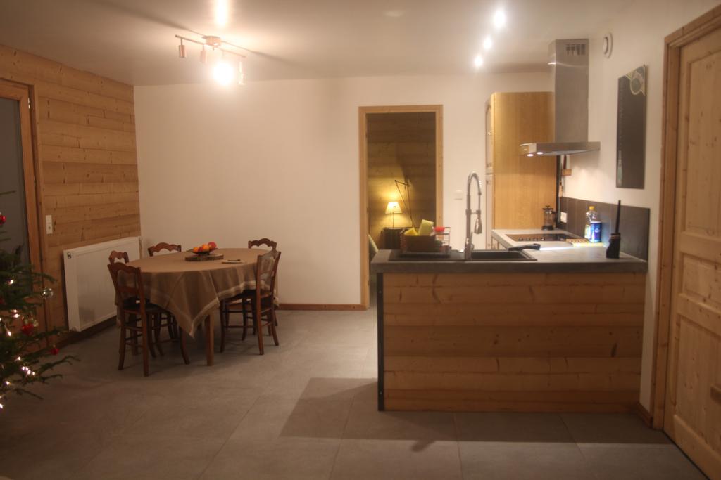 Mégevette Chalet Eterlou מראה חיצוני תמונה